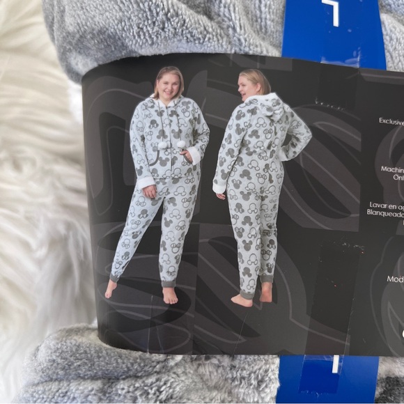 Disney Mickey and Minnie One Piece Pajama Grey Womens Size Large - Picture 4 of 6